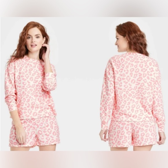 Grayson/Threads Pink Lips Pajama Set - Picture 1 of 2
